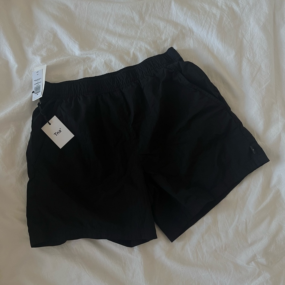 Aritzia Claremont short